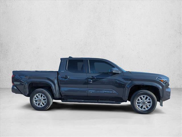 Used 2024 Toyota Tacoma SR5 video 4
