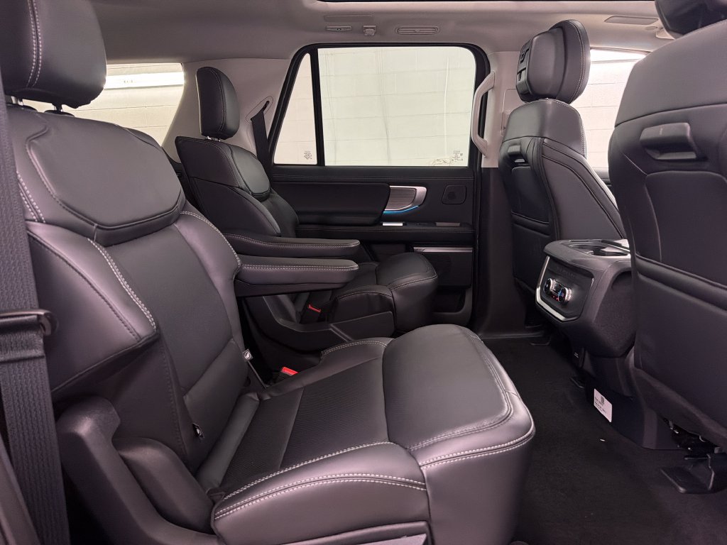 New 2027 Ford Expedition Max Platinum w/ Driver's Package RWD image 30