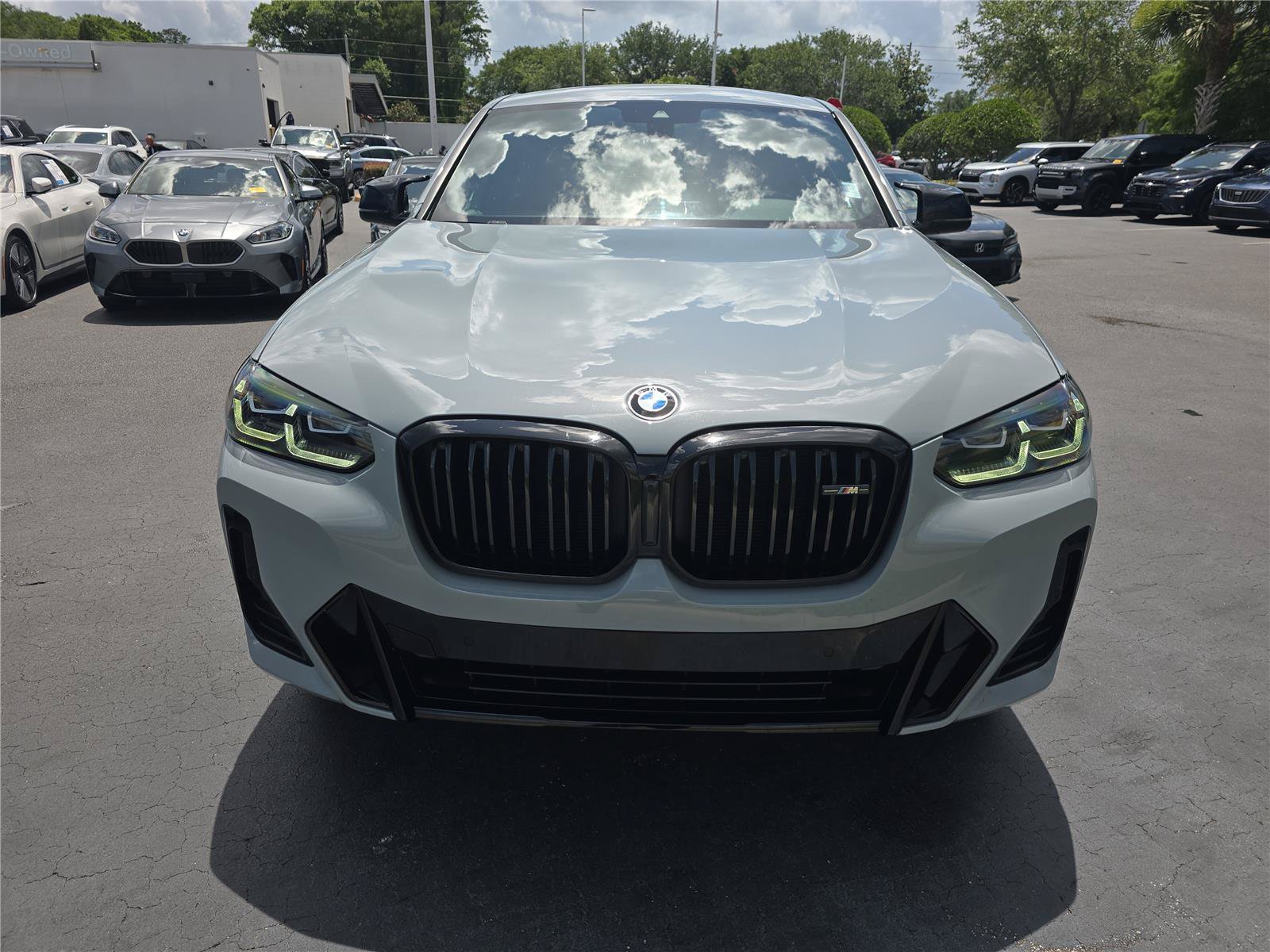 Certified 2024 BMW X4 M40i w/ Shadowloine Package AWD/4WD image 2