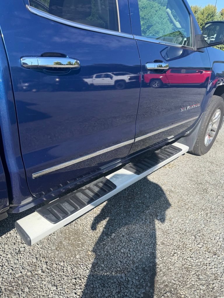 Used 2017 Chevrolet Silverado 1500 LTZ AWD/4WD image 17
