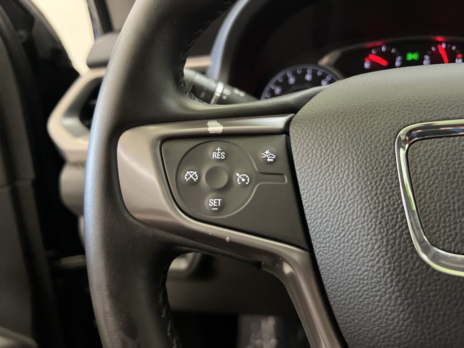 Used 2020 GMC Acadia AT4 w/ Driver Alert Package II AWD/4WD image 34