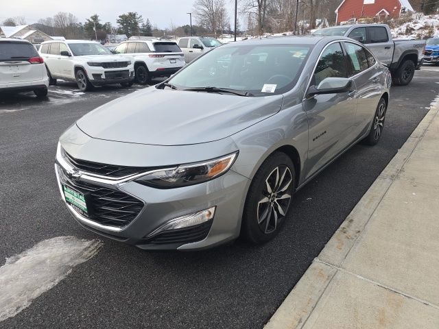 Used 2025 Chevrolet Malibu RS image 3