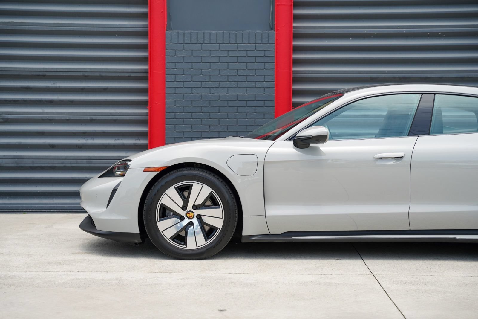 Used 2023 Porsche Taycan RWD image 8