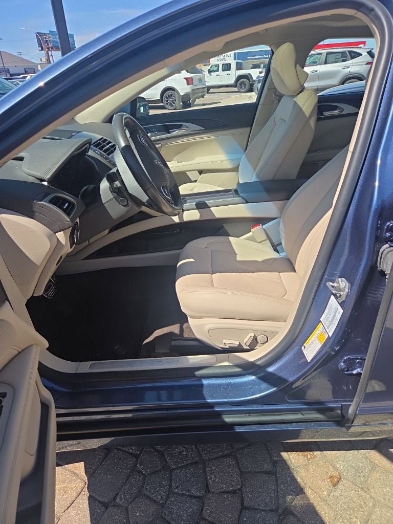 Used 2019 Lincoln MKZ Reserve w/ Reserve Plus Package AWD/4WD image 13
