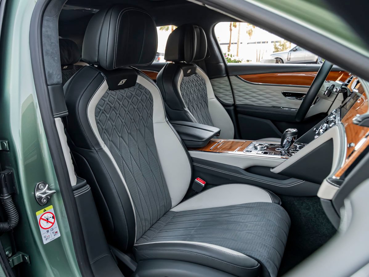Certified 2023 Bentley Flying Spur S V8 AWD/4WD image 35