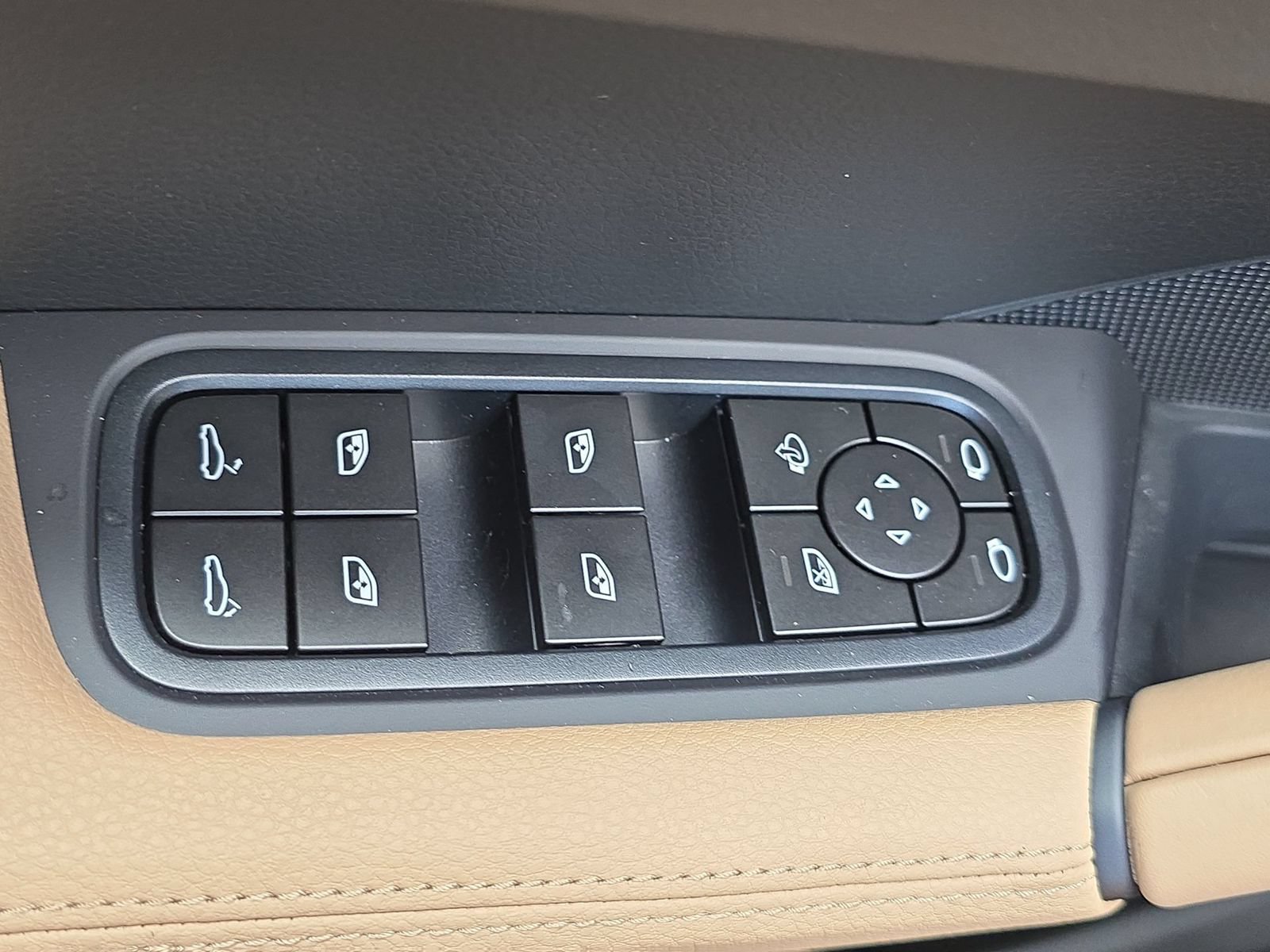 New 2026 Porsche Cayenne AWD/4WD image 16
