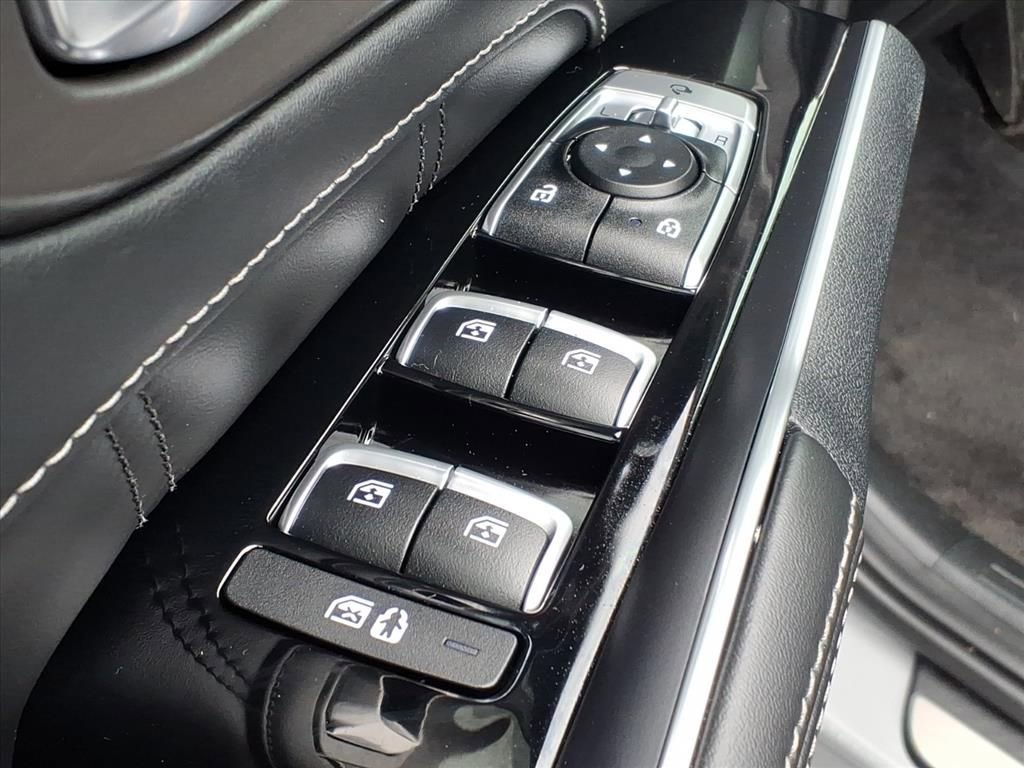 Used 2023 Kia Sorento SX AWD/4WD image 13