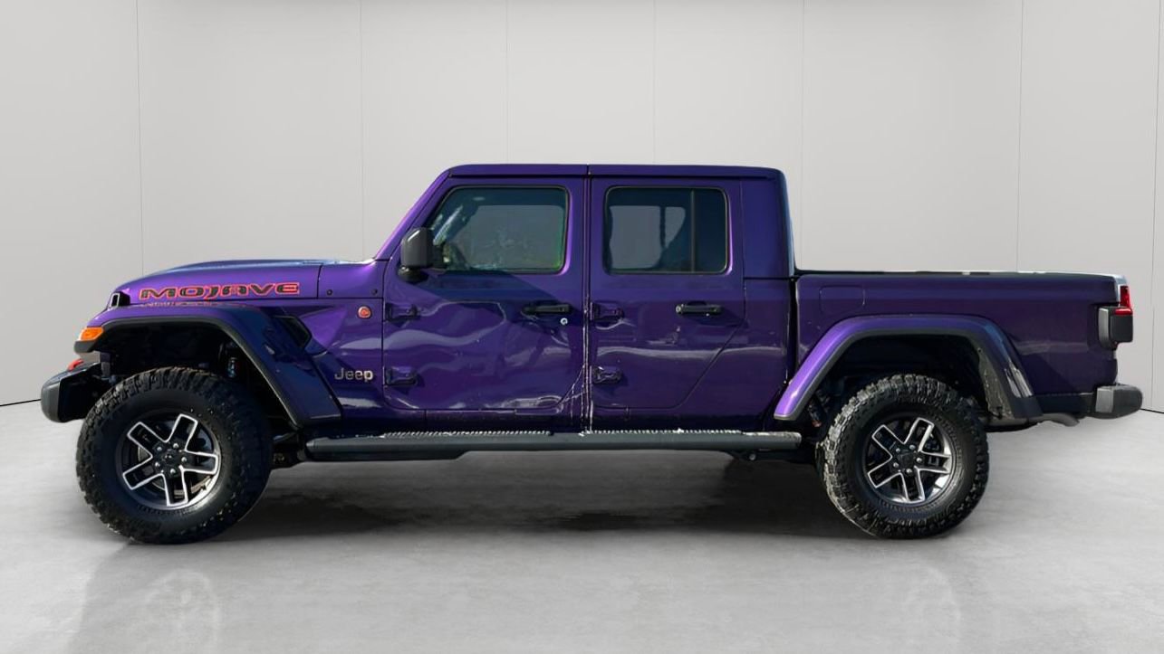 New 2026 Jeep Gladiator Mojave image 9