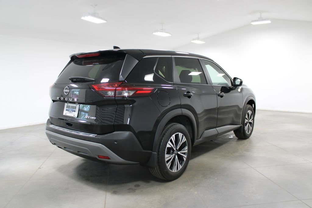 Used 2023 Nissan Rogue SV AWD/4WD image 9