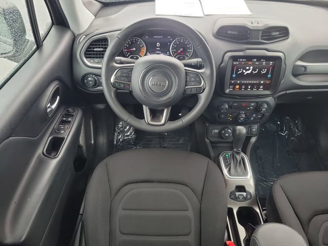 Used 2022 Jeep Renegade Latitude image 12