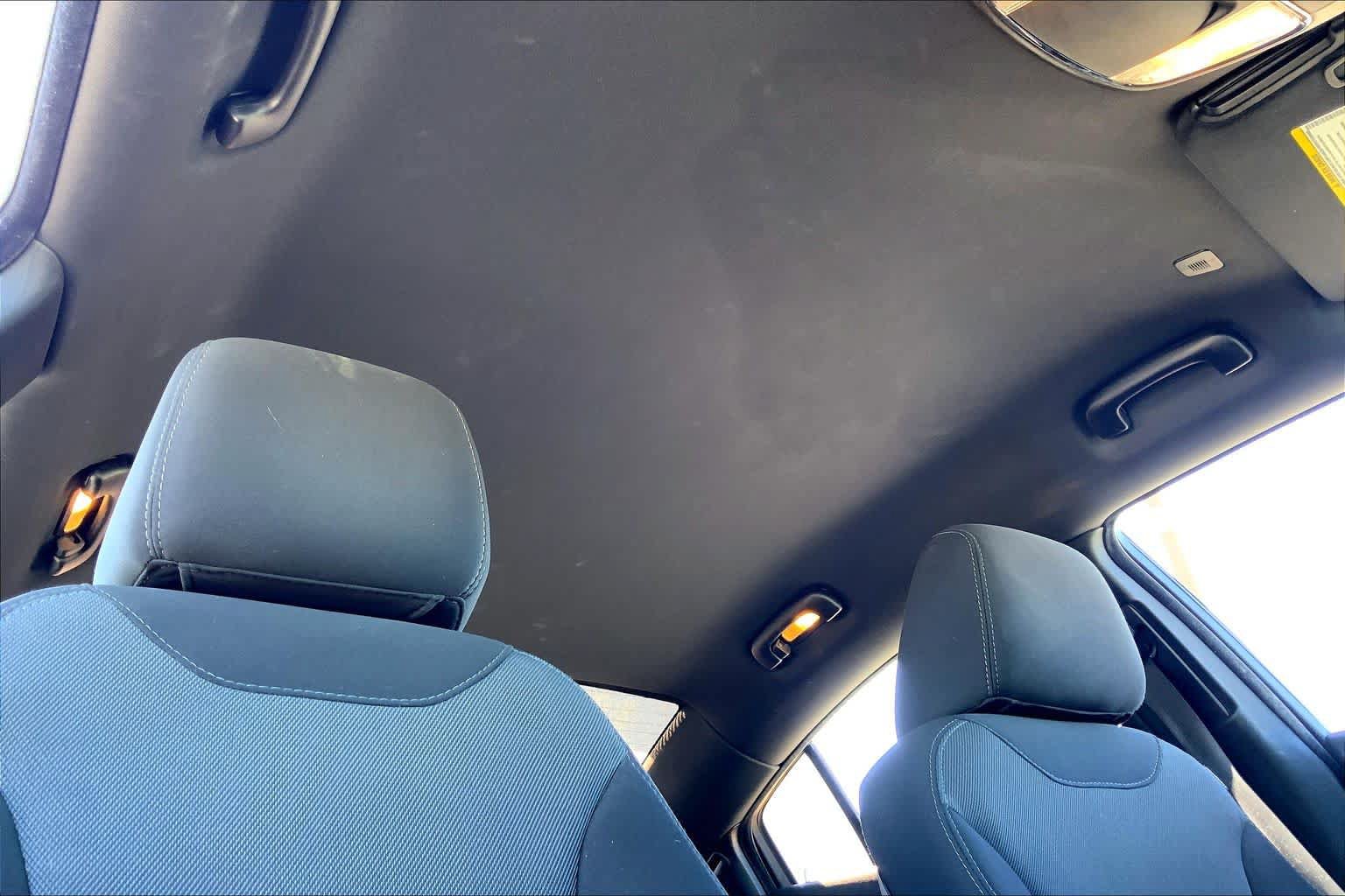 Used 2018 Dodge Charger SXT RWD image 14