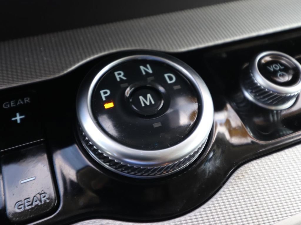 Used 2025 Ford Expedition Active RWD image 23