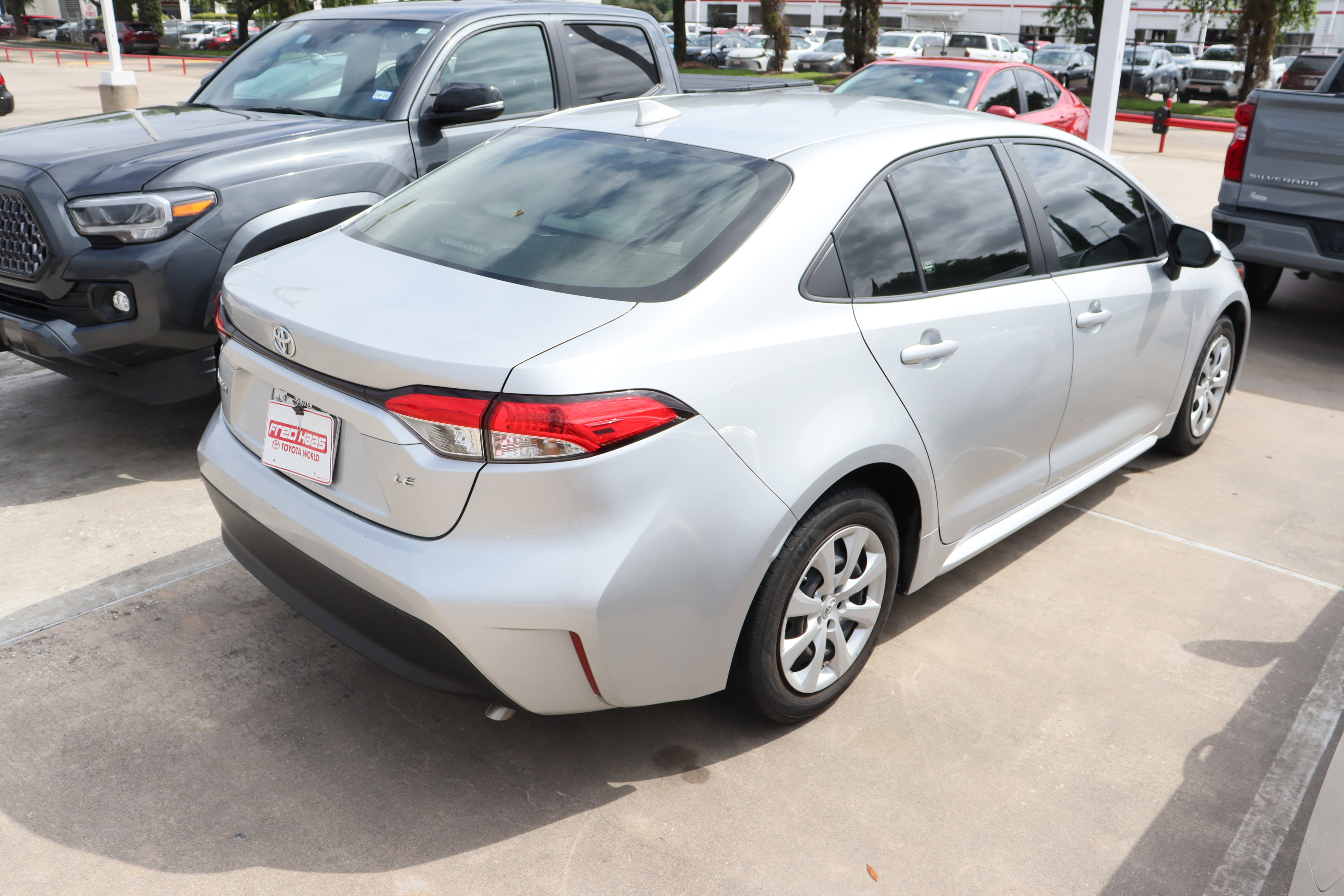 Used 2023 Toyota Corolla LE image 10