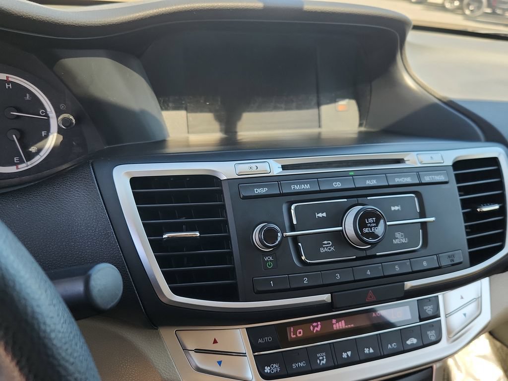 Used 2013 Honda Accord LX image 22