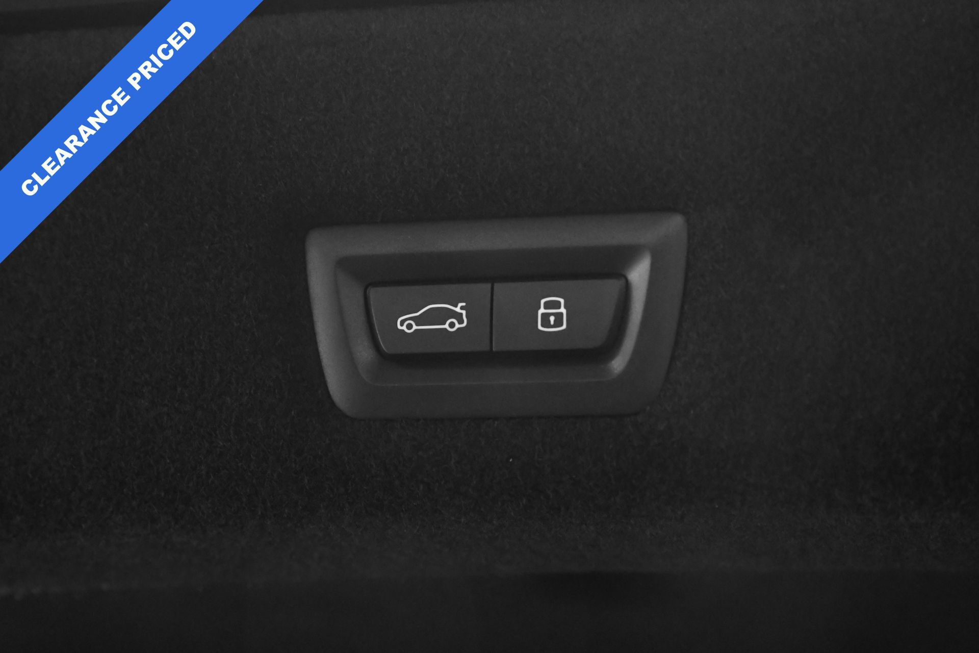 Used 2024 BMW 760i xDrive w/ Premium Package 2 image 8