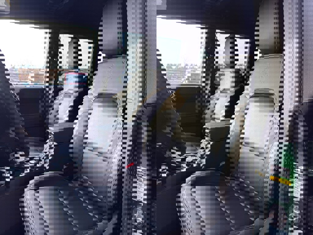 New 2025 Ford Bronco Outer Banks w/ Sasquatch Package AWD/4WD image 15