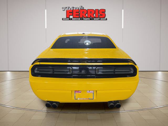Used 2010 Dodge Challenger SRT8 w/ SRT Option Group II RWD image 4