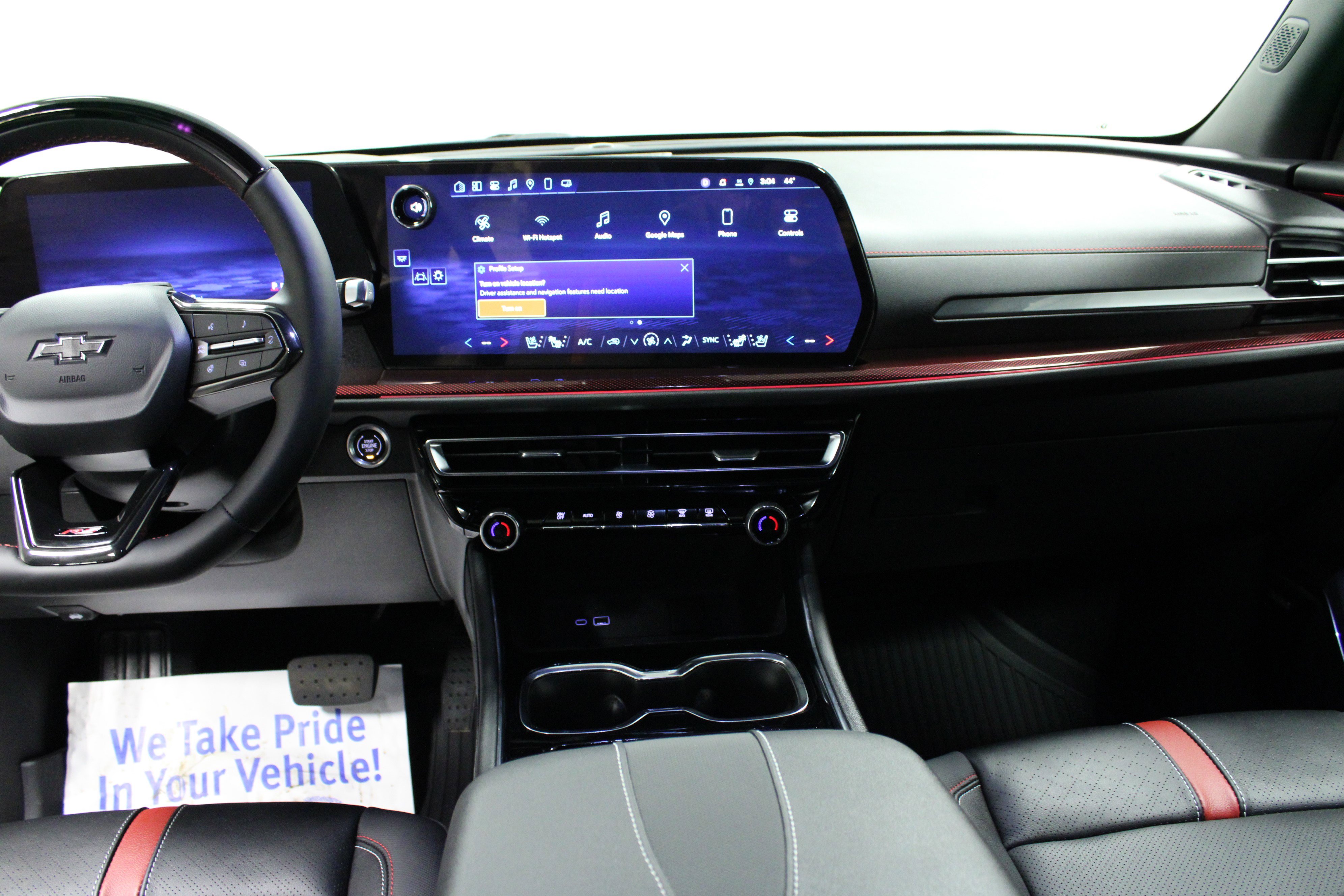 Used 2025 Chevrolet Traverse RS w/ LPO, Floor Liner Package image 19