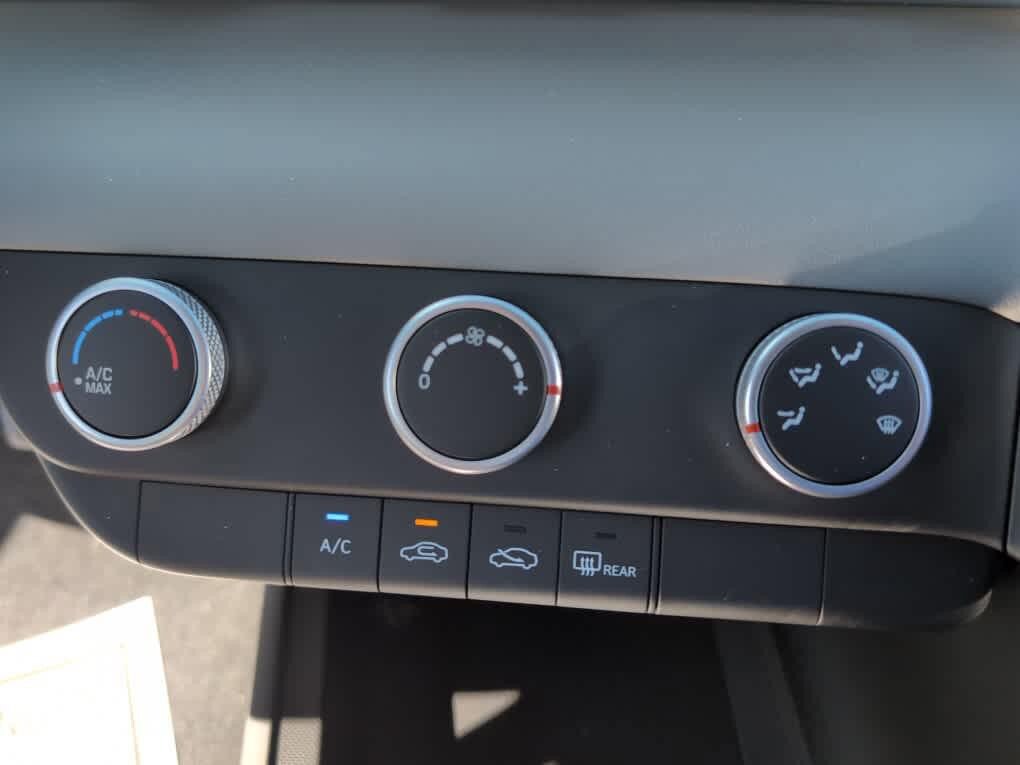New 2026 Hyundai Elantra SE FWD image 23