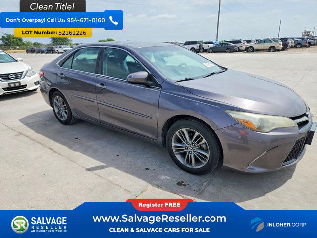 Used 2015 Toyota Camry SE w/ Moonroof Package FWD image 5