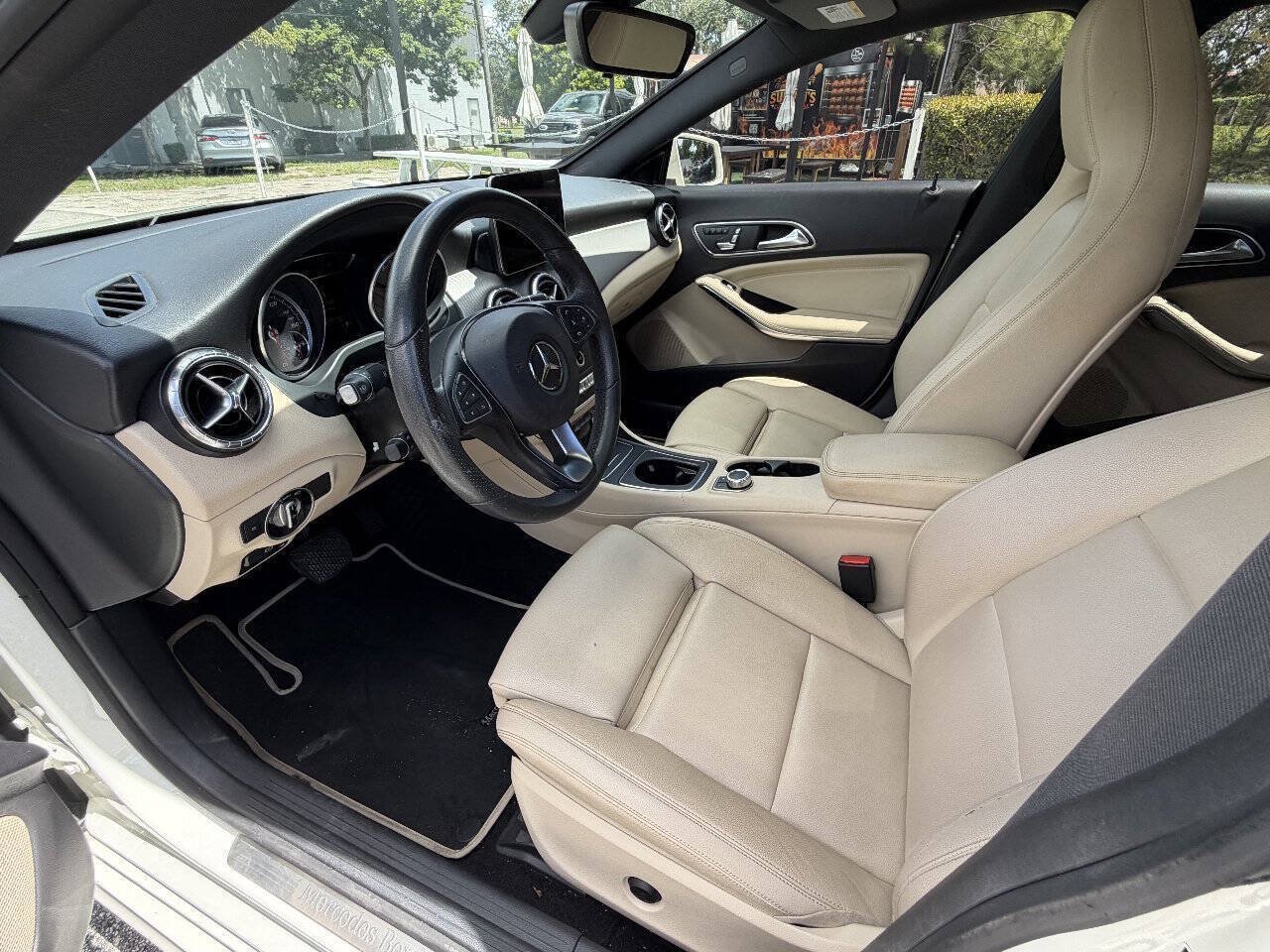 Used 2018 Mercedes-Benz CLA 250 image 9