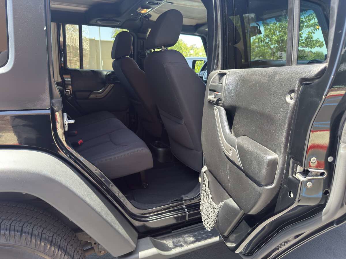 Used 2013 Jeep Wrangler Unlimited Sport image 47