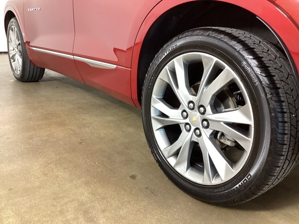 Used 2019 Chevrolet Blazer Premier w/ Sun and Wheels Package AWD/4WD image 15