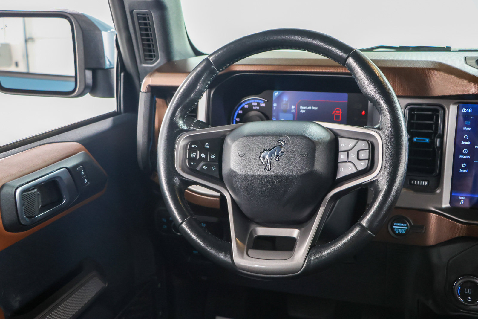 Used 2021 Ford Bronco Outer Banks AWD/4WD image 13
