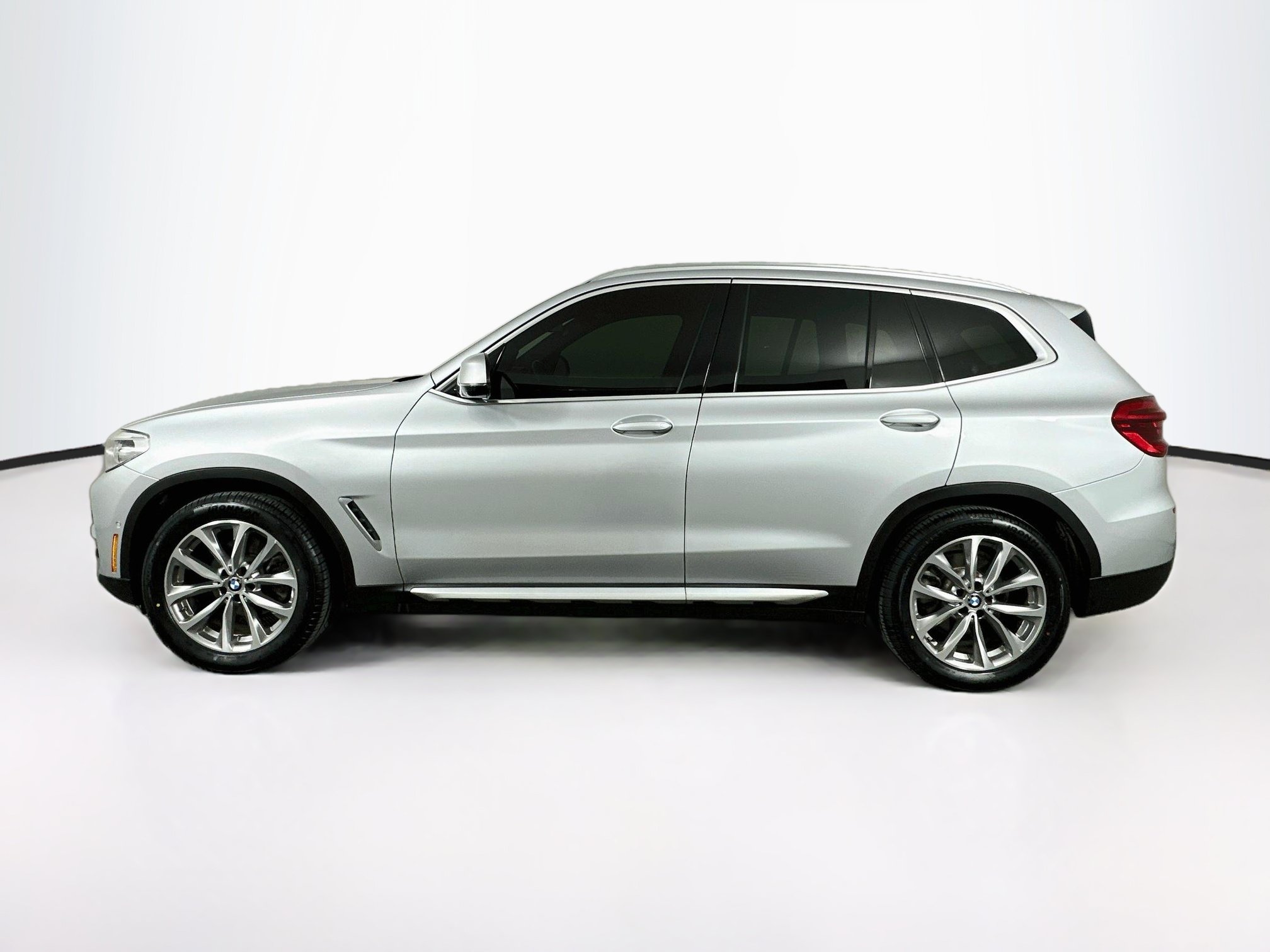 Used 2019 BMW X3 xDrive30i w/ Convenience Package AWD/4WD image 4