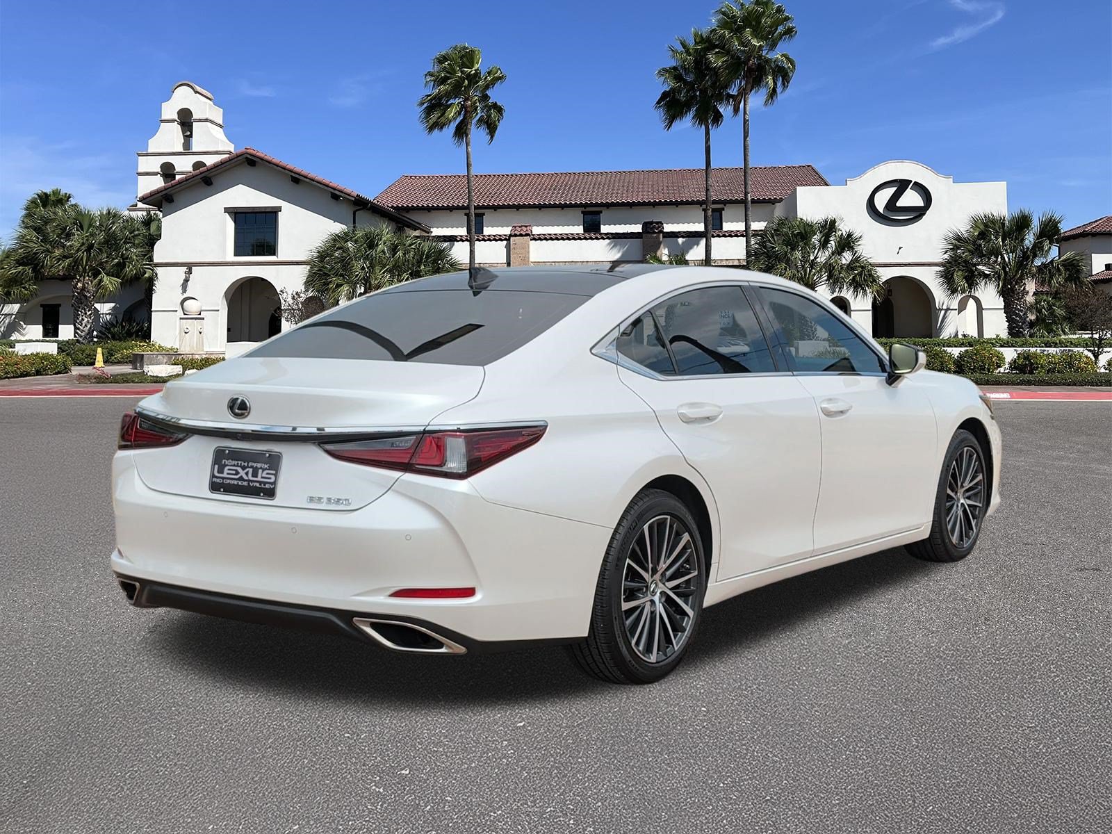 Certified 2025 Lexus ES 350 w/ Premium Package FWD image 2