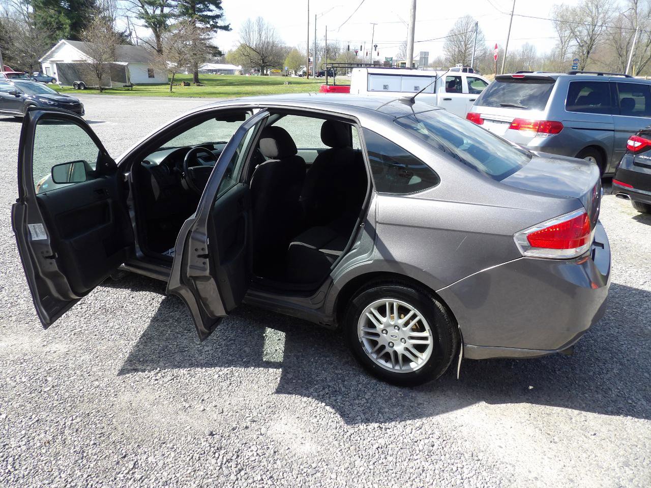Used 2010 Ford Focus SE image 7