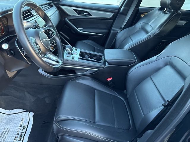 Used 2026 Jaguar F-PACE R-Dynamic S image 9