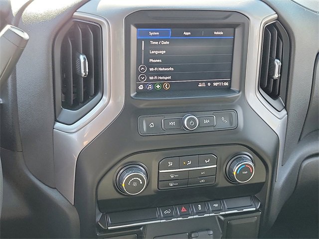 Used 2020 Chevrolet Silverado 1500 Custom w/ Custom Value Package image 11