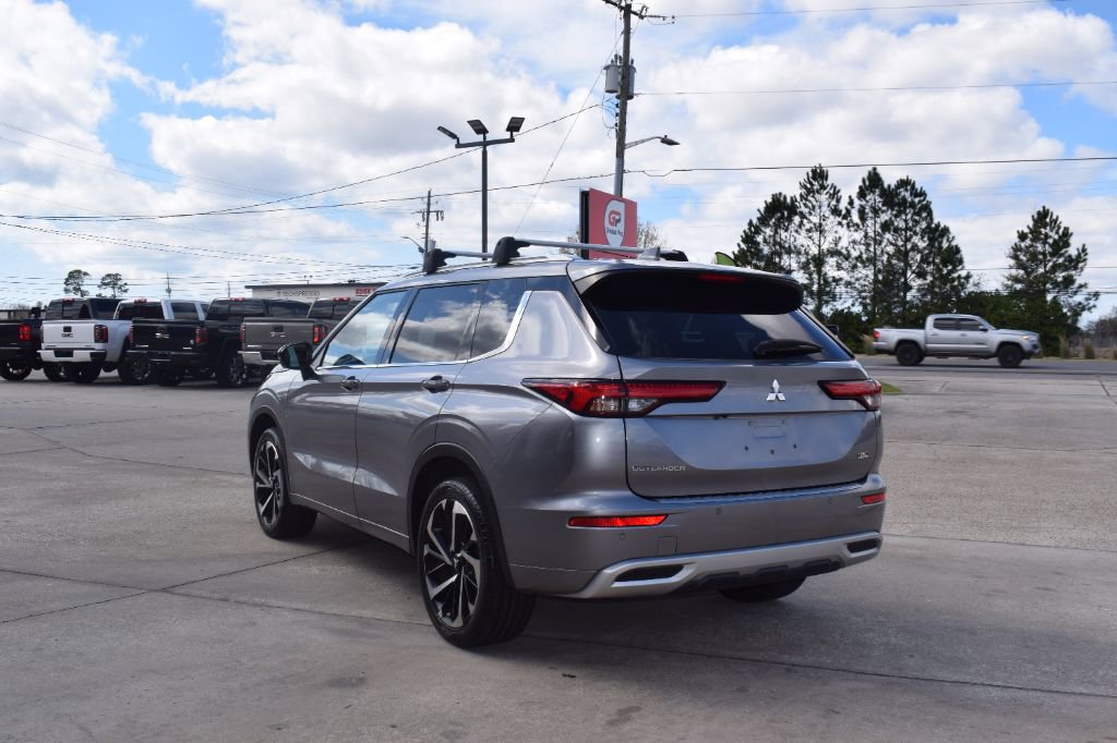 Used 2022 Mitsubishi Outlander SEL image 5