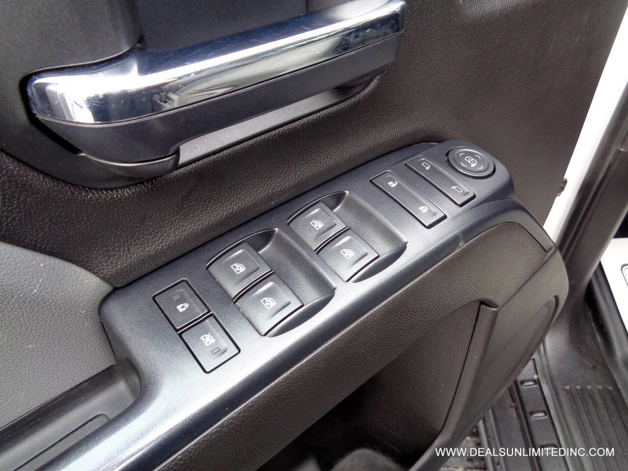 Used 2017 Chevrolet Silverado 1500 W/T w/ WT Convenience Package image 11