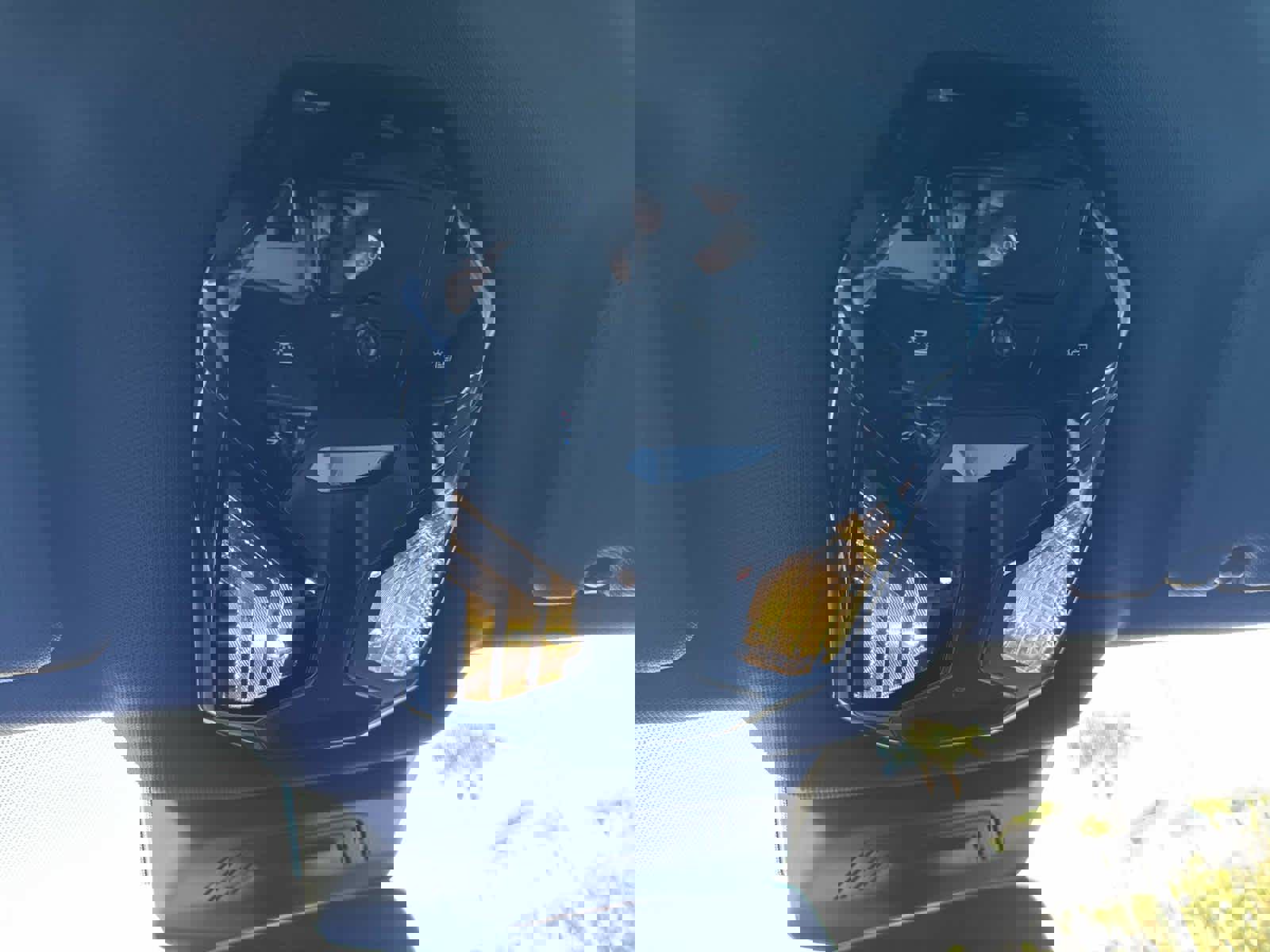 Certified 2025 BMW iX xDrive50 w/ Premium Package image 27