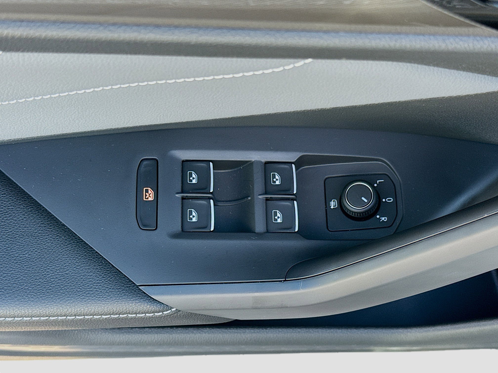 New 2026 Volkswagen Jetta SEL FWD image 22