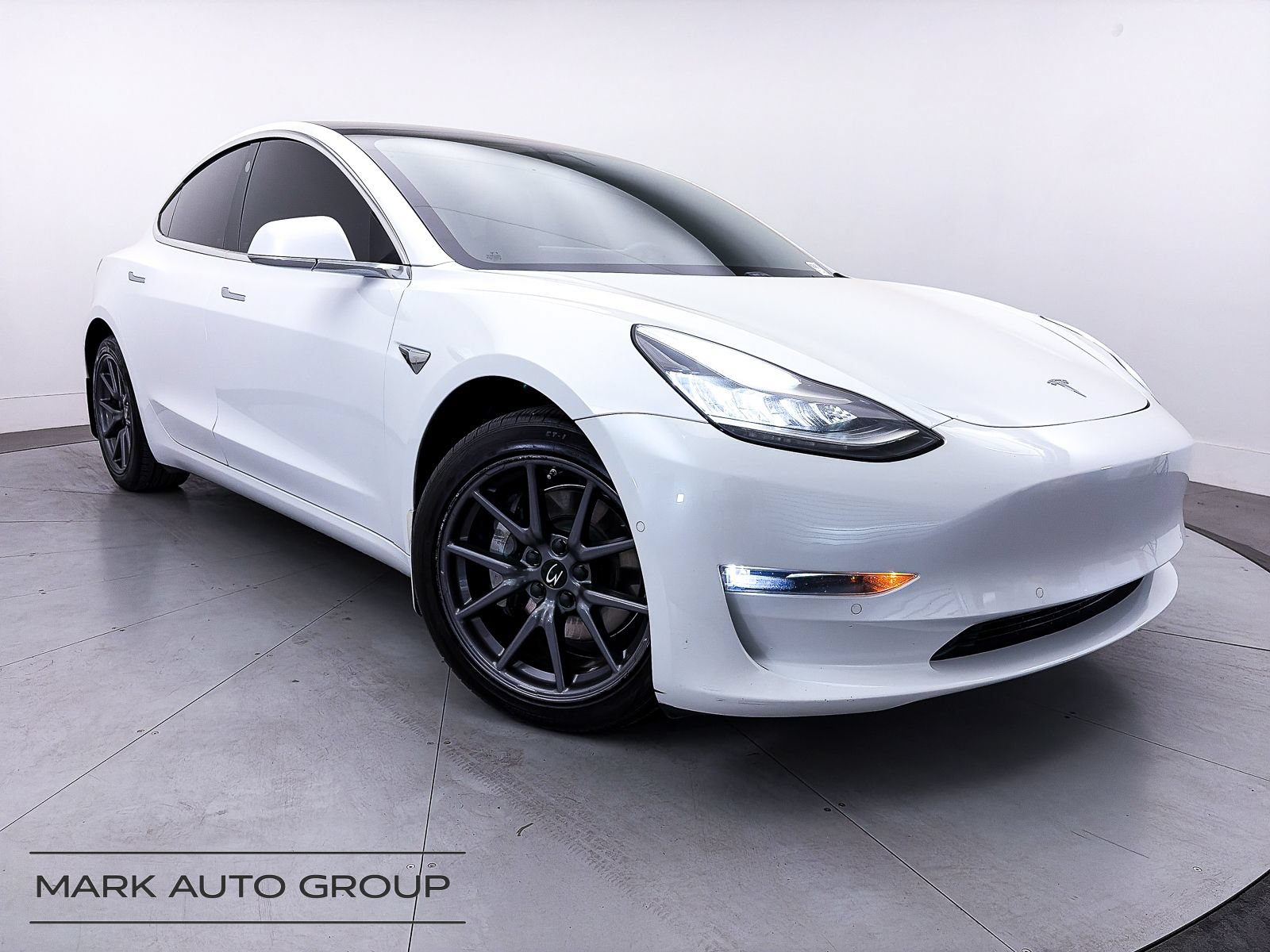 Used 2019 Tesla Model 3 Long Range AWD/4WD video 1