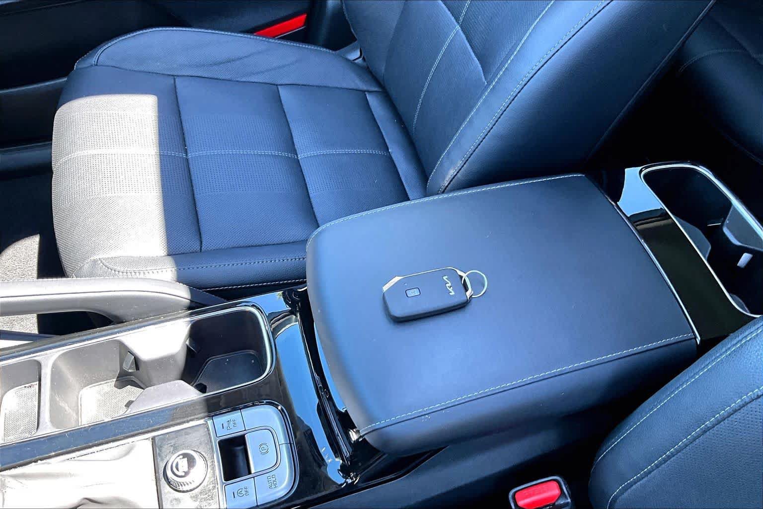 Used 2022 Kia Telluride EX w/ EX Premium Package FWD image 15