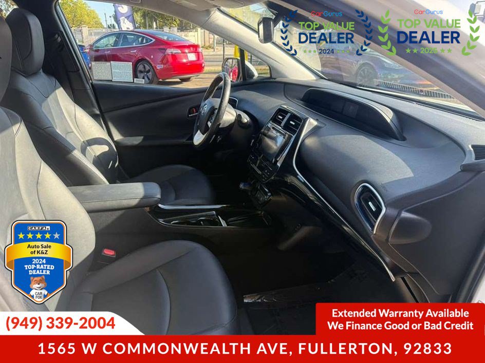 Used 2017 Toyota Prius Four Touring FWD image 7