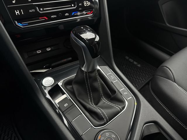 New 2026 Volkswagen Taos SEL AWD/4WD image 16