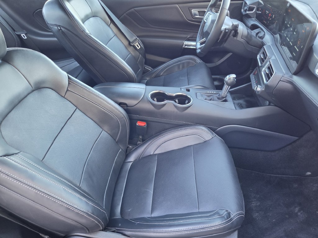 Used 2025 Ford Mustang GT Premium RWD image 12