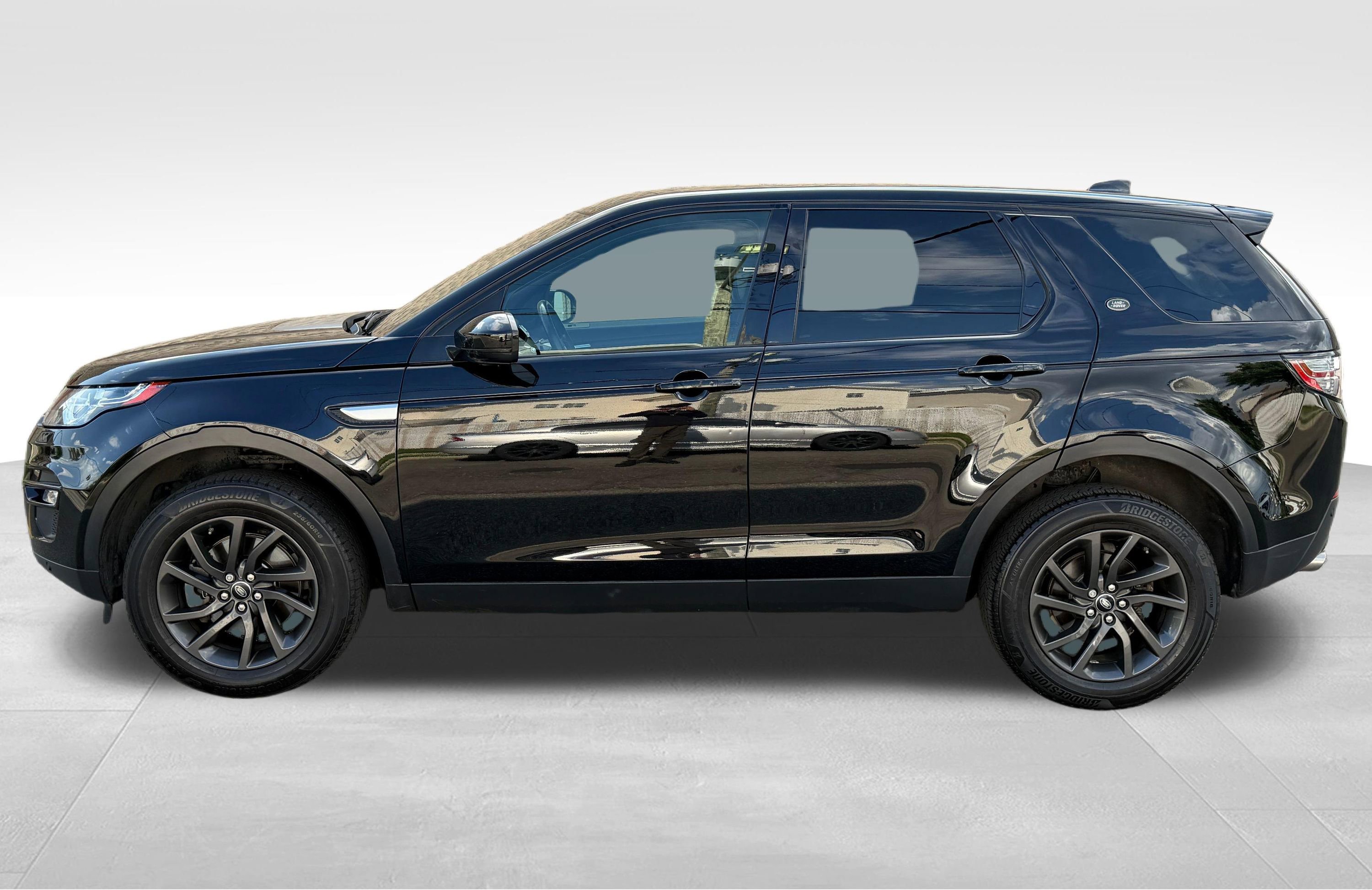 Used 2019 Land Rover Discovery Sport HSE AWD/4WD image 10
