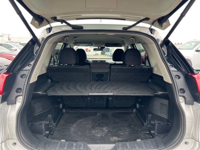 Used 2019 Nissan Rogue SV w/ Premium Package image 9