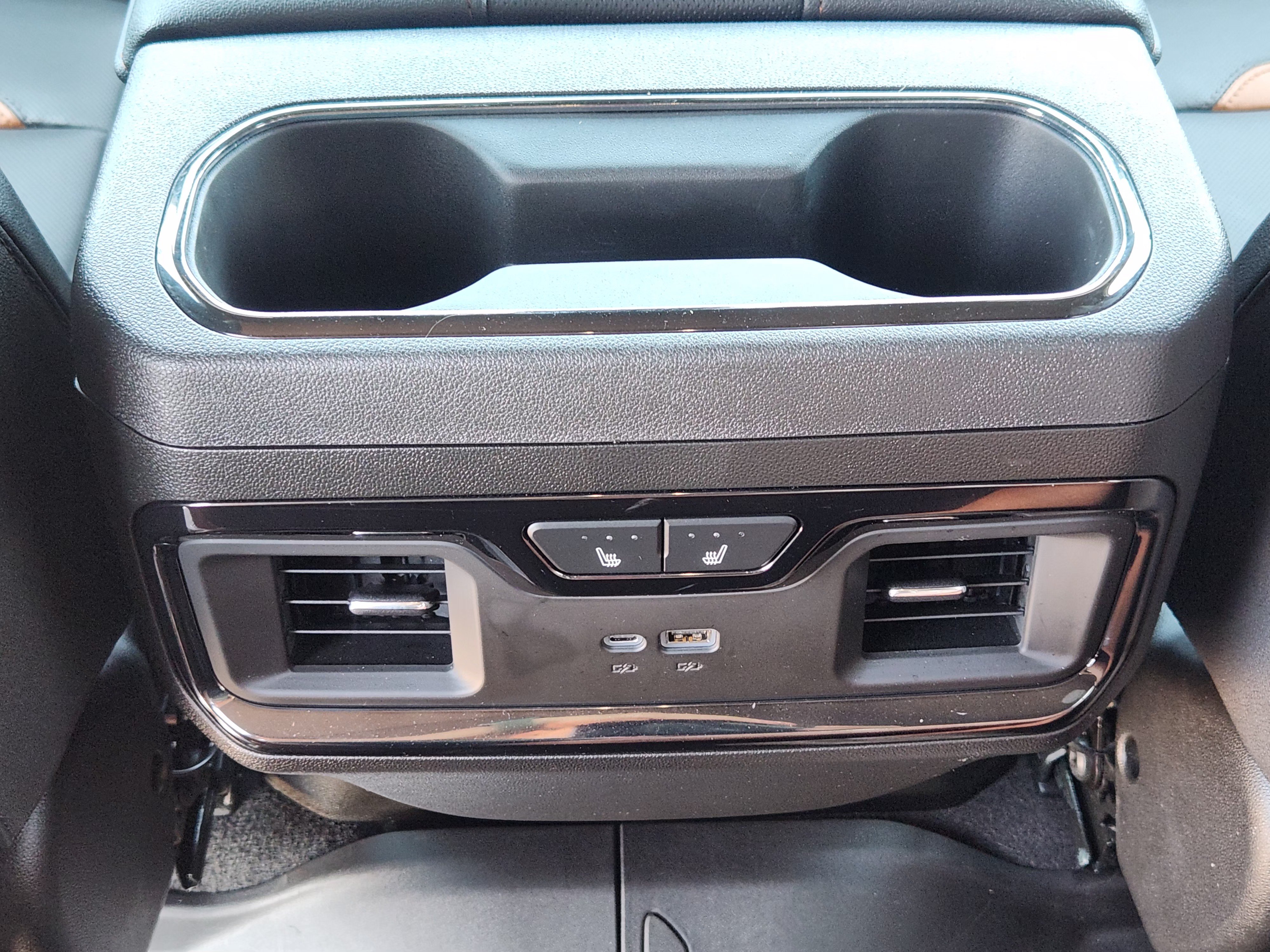 Used 2025 GMC Sierra 2500 AT4 AWD/4WD image 31