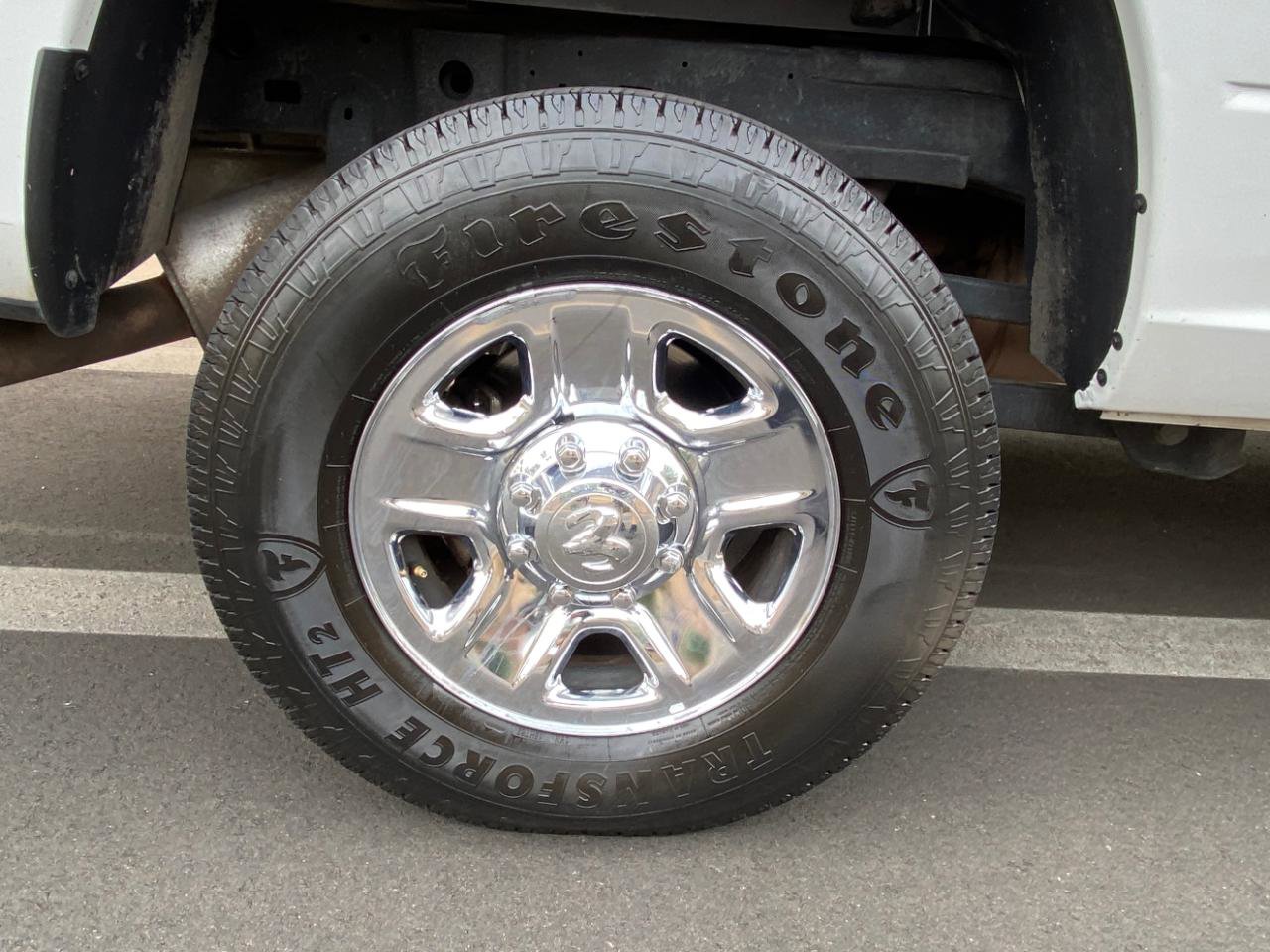 Used 2018 RAM 2500 Tradesman w/ Chrome Appearance Group image 23