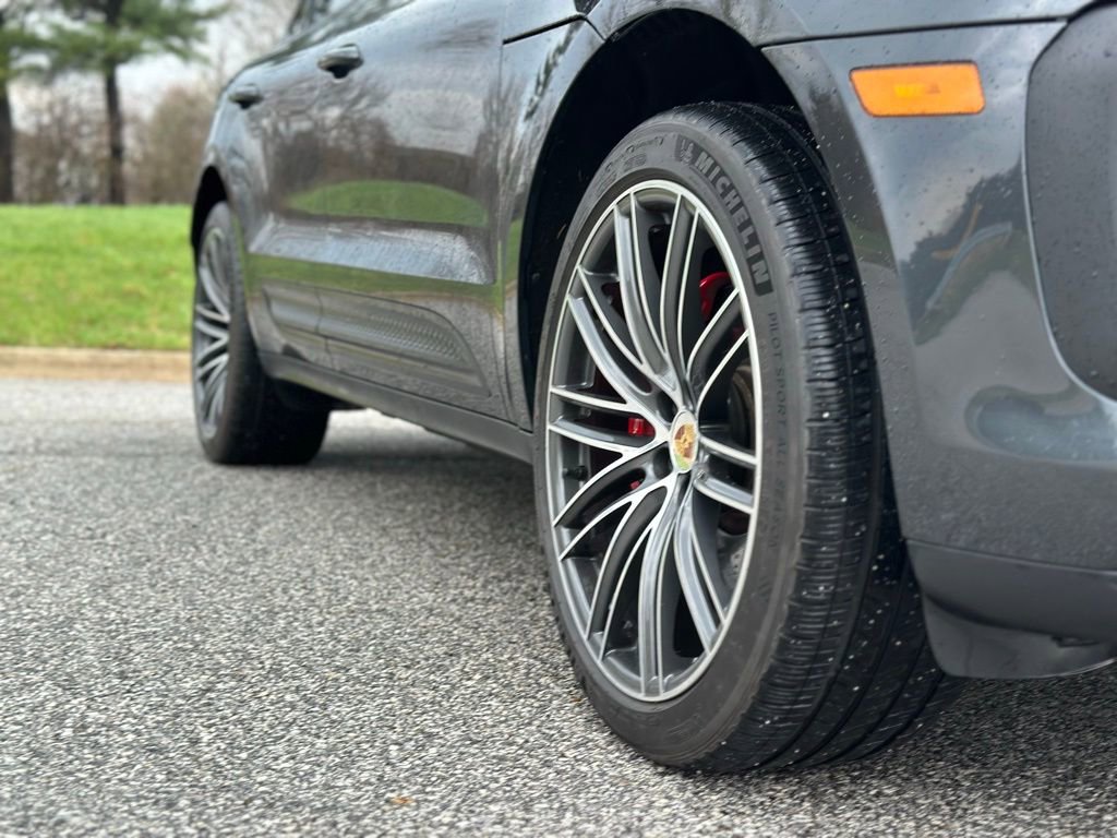 Used 2024 Porsche Macan S image 9