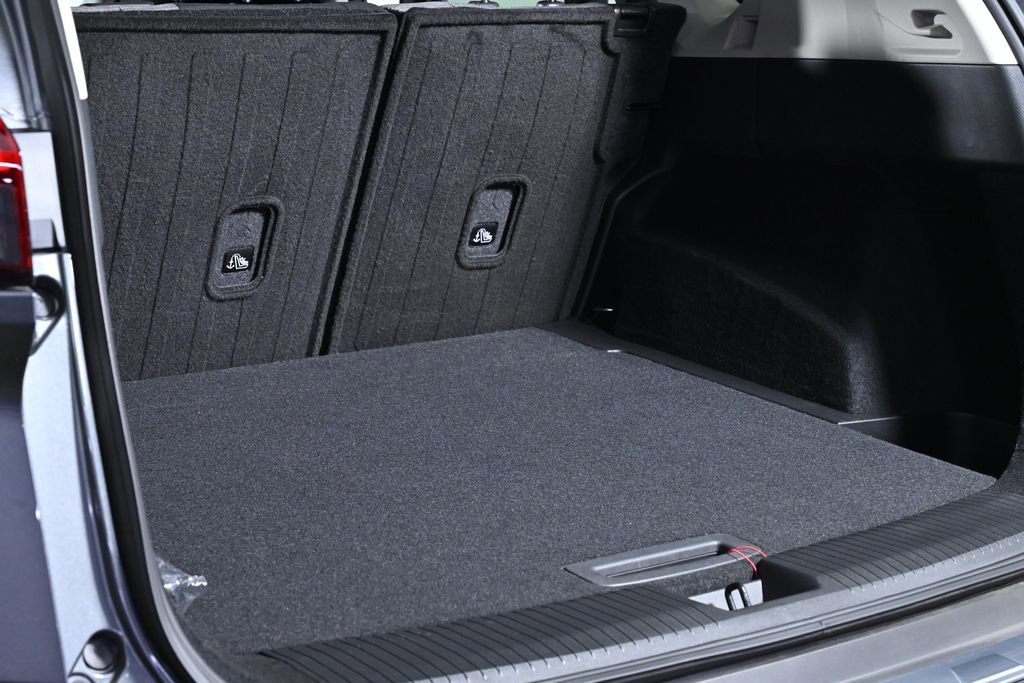 Certified 2023 Nissan Rogue SV image 29