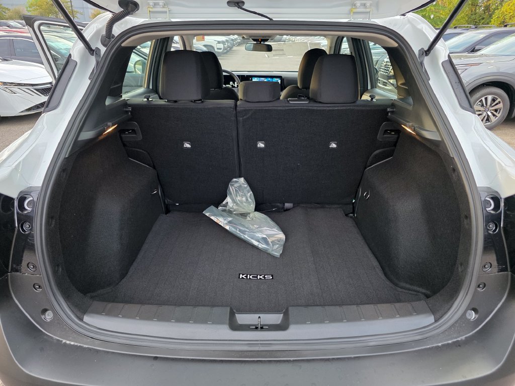 New 2027 Nissan Kicks S FWD image 13