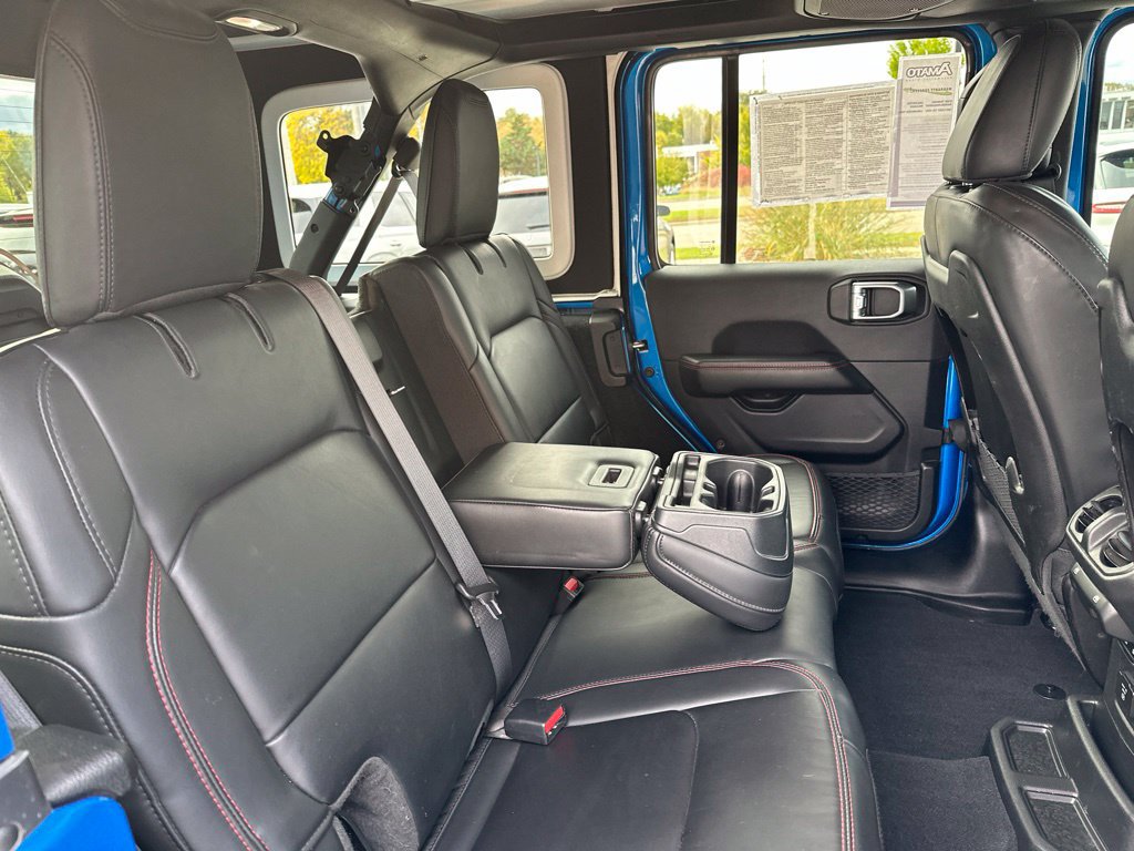 Used 2024 Jeep Wrangler Unlimited Rubicon AWD/4WD image 21